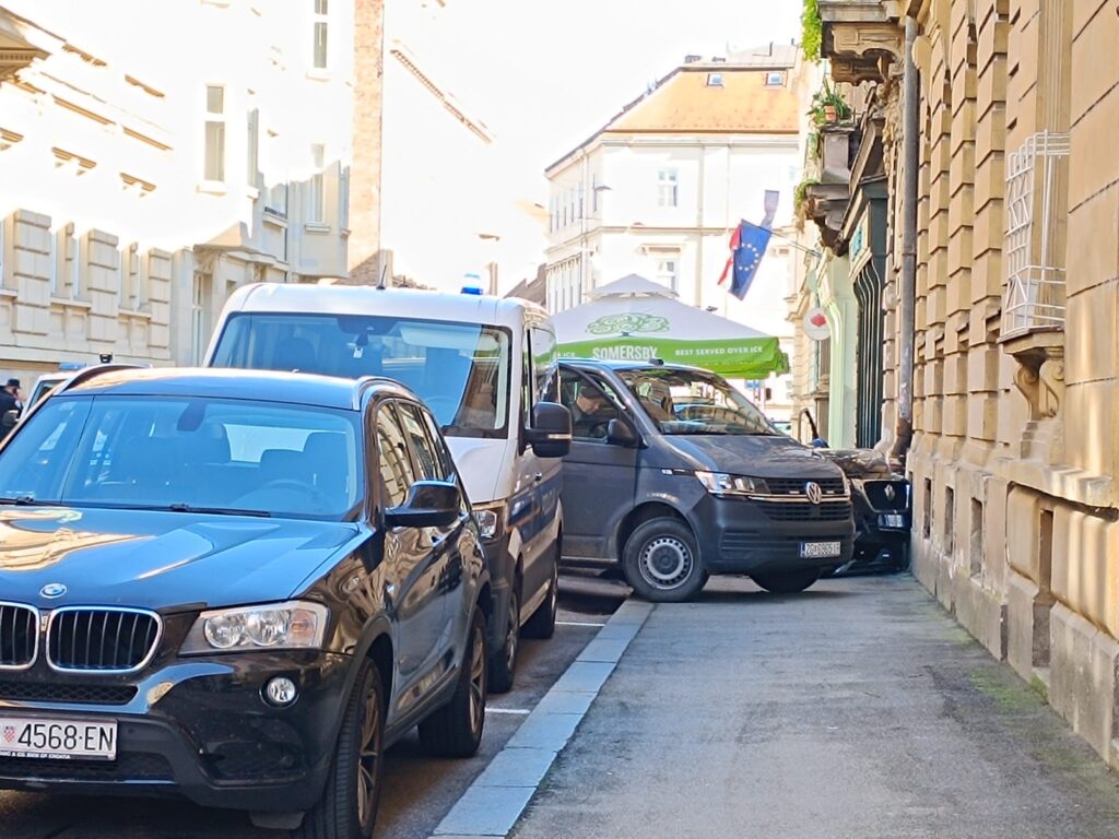 Policija v Zagrebu