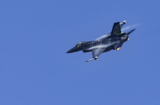 Belgijsko letalo F-16 na vajah Steadfast Noon leta 2022