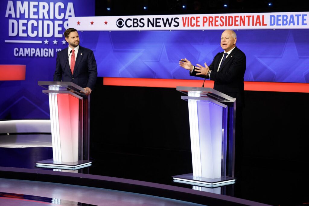 J.D. Vance (L) in Tim Walz (D)