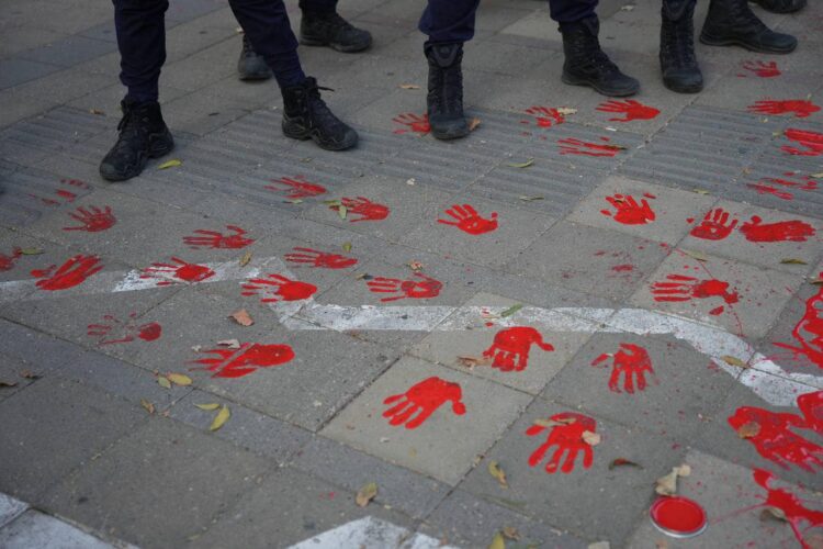 Protestna akcija opozicije pred srbsko vlado