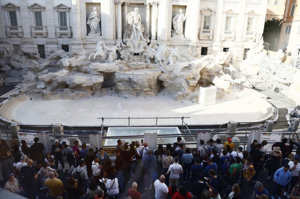 Obnova Fontane di Trevi,