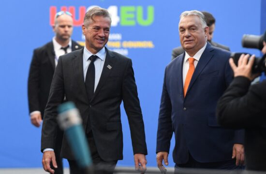 Robert Golob, Viktor Orban