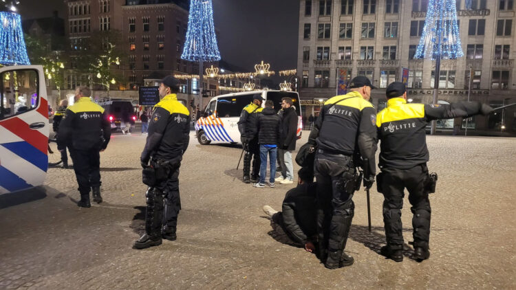 Policija v Amsterdamu