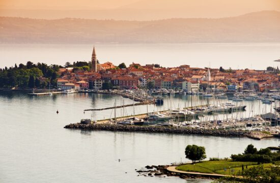 Izola