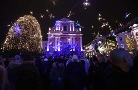 Praznična okrasitev v Ljubljani