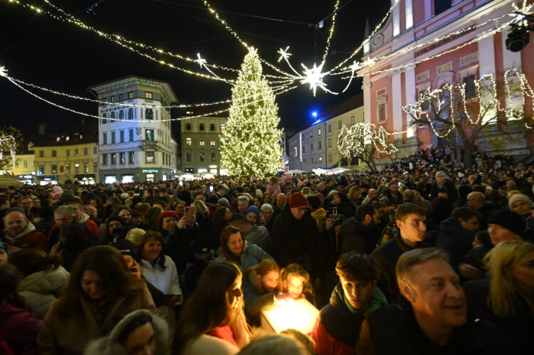 Prižig lučk v Ljubljani