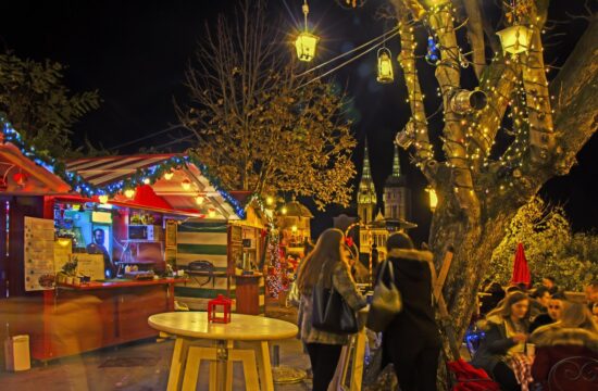 Razburjenje ob adventnih cenah v Zagrebu. Ekonomist: Revnejši gredo lahko drugam