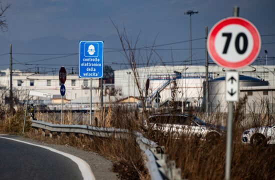 Strožje kazni pri sosedih: koliko boste plačali za prehitro vožnjo?