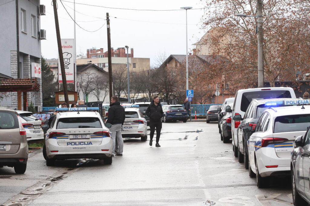 Napad z nožem na osnovni šoli v Zagrebu