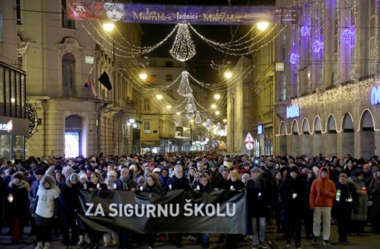 Protest na zagrebških ulicah po napadu, na katerem so pozvali k večji varnosti v šolah