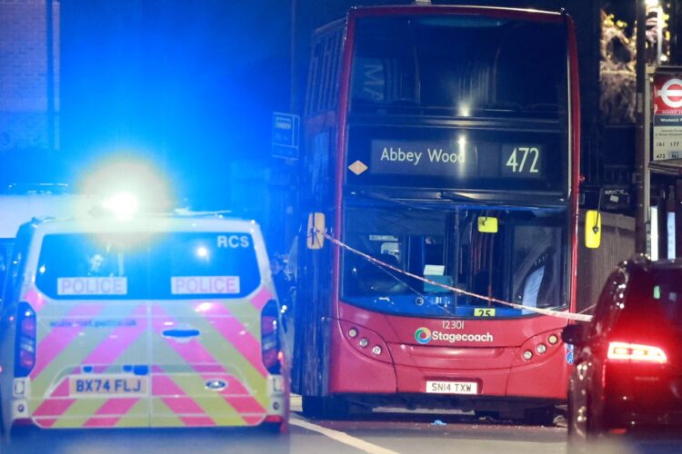 Napad z nožem na 14-letnika v Londonu