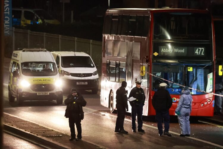 Napad z nožem na 14-letnika v Londonu