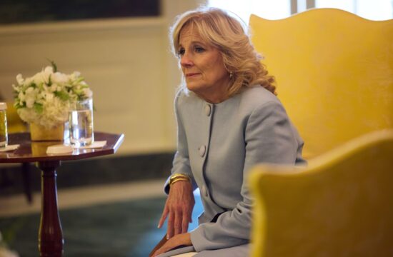 Jill Biden razočarana nad Nancy Pelosi: “Prijateljici sva bili 50 let”